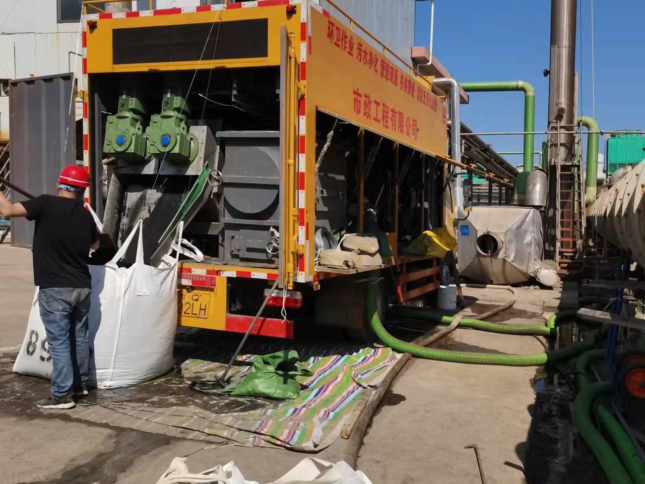 长清淤泥压干处理